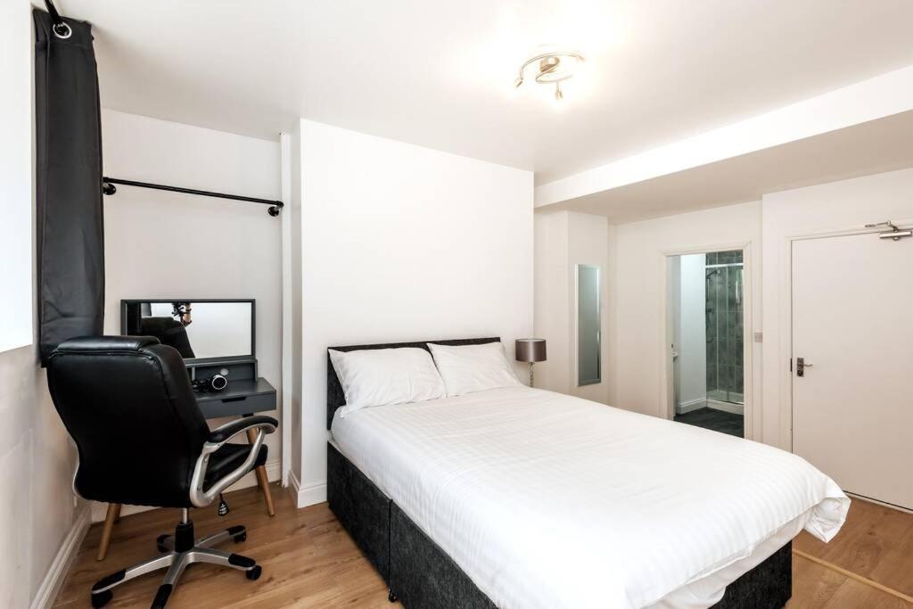 Liverpool City Centre - Fabulous 3 En-Suite Bedrooms - Sleeps 10 People Экстерьер фото