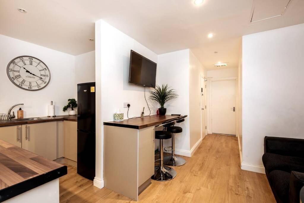 Liverpool City Centre - Fabulous 3 En-Suite Bedrooms - Sleeps 10 People Экстерьер фото